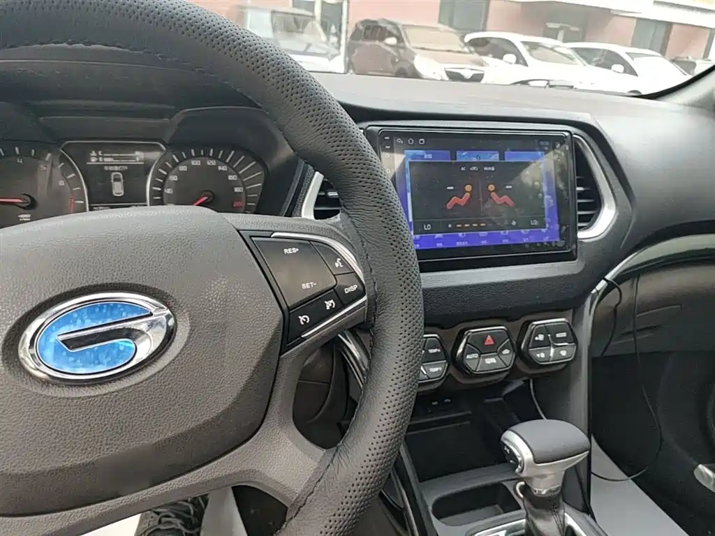 GAC Motor Trumpchi GS4 2018 — фото 10