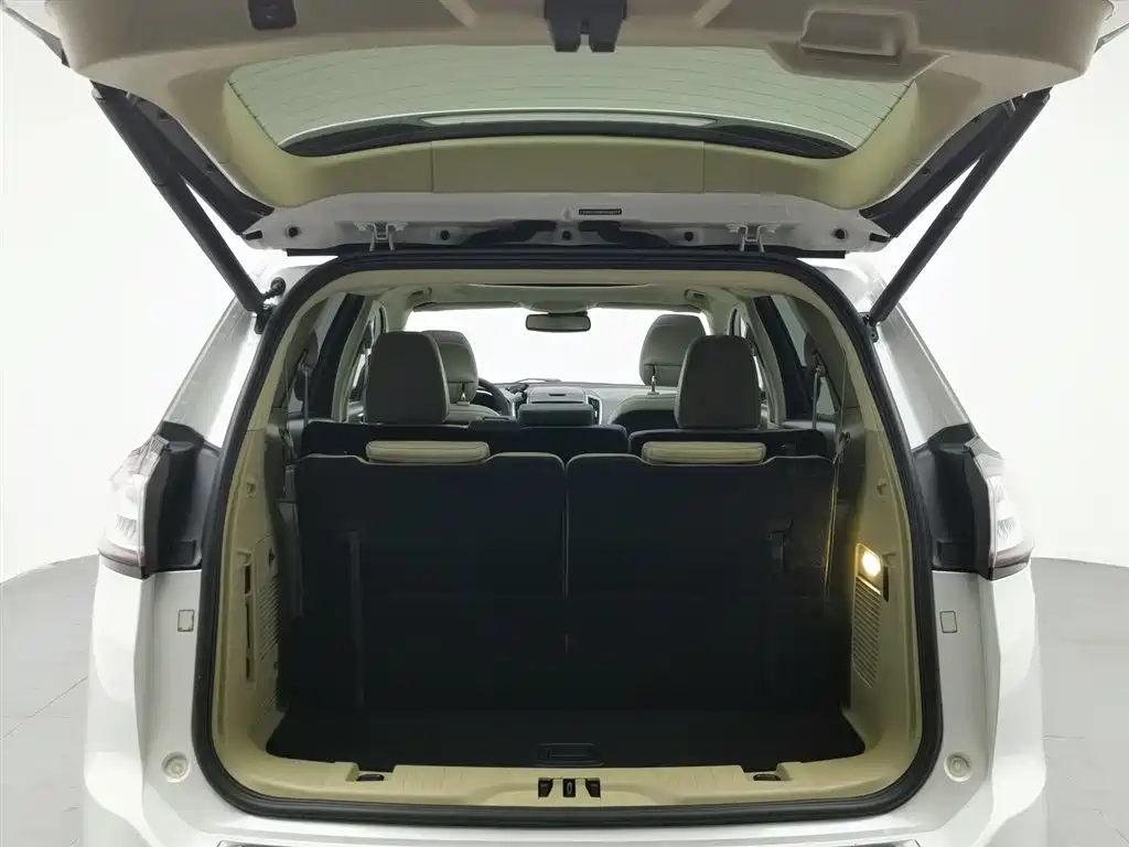 Ford Edge 2015 — фото 16