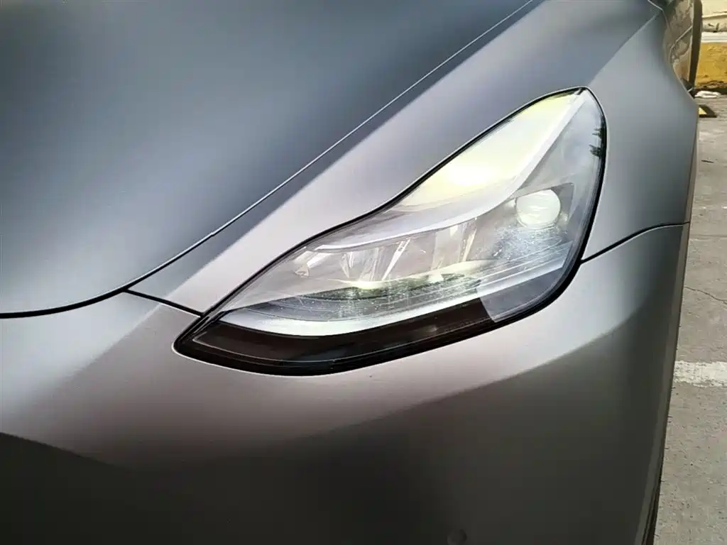 Tesla Model Y 2023 — фото 24