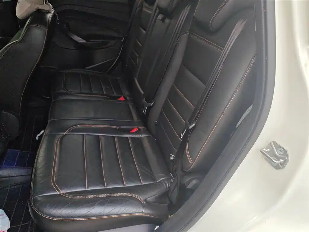 Ford Kuga 2018 — фото 15