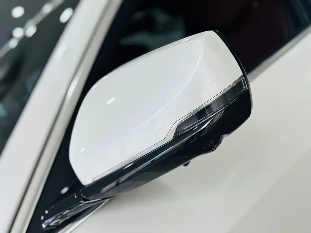 Cadillac CT6 2023 — фото 12