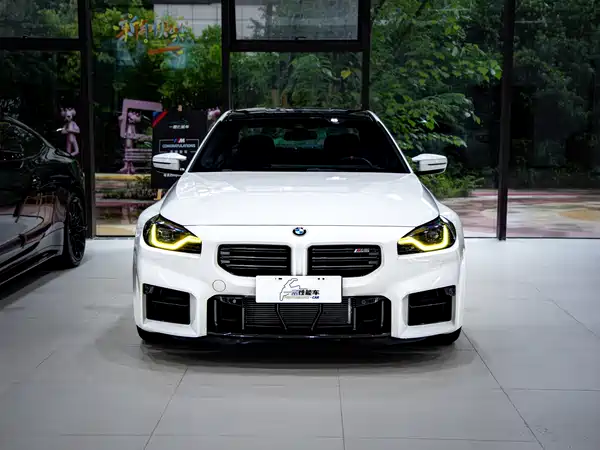 BMW M2 2025