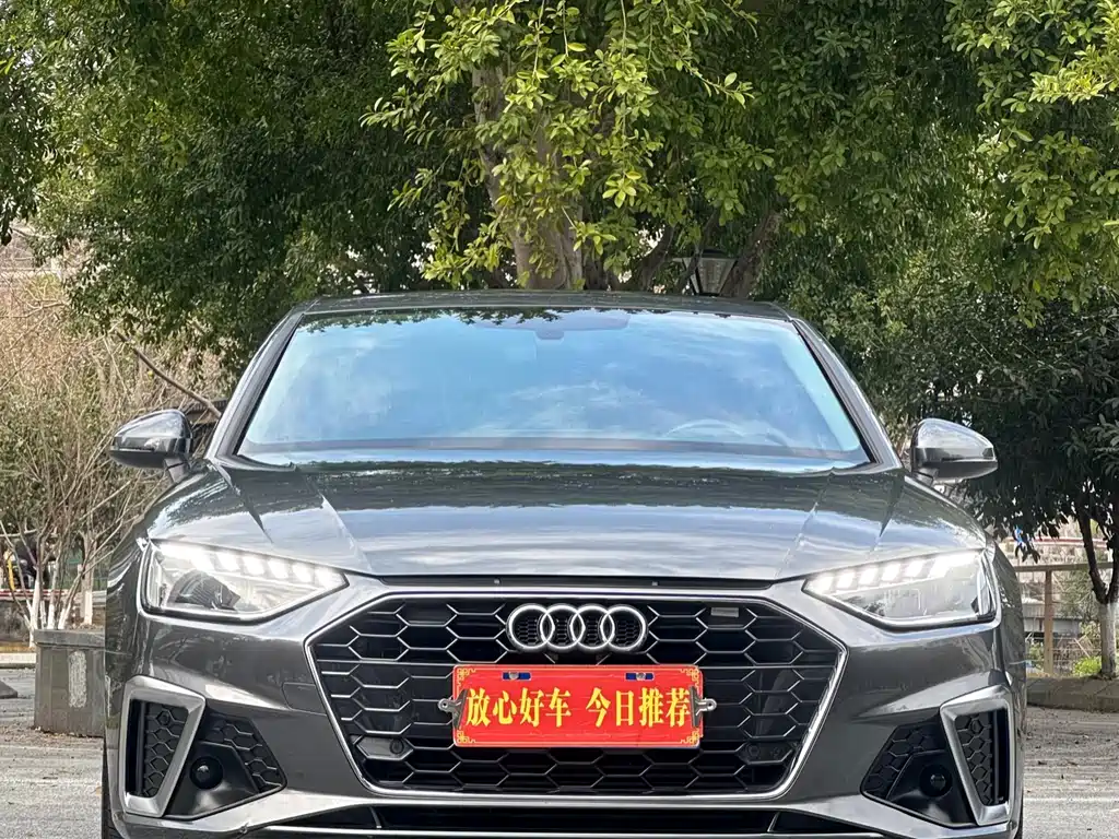 Audi A4L 2022 — фото 2