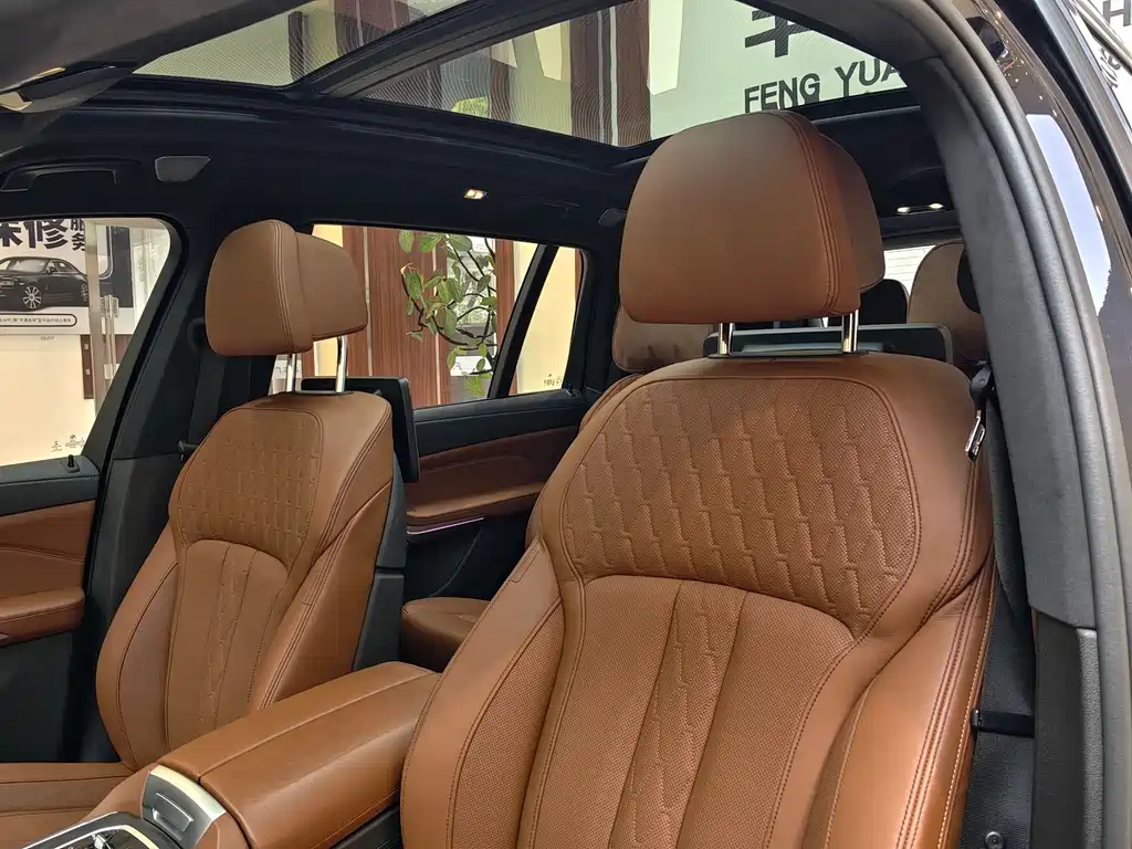 BMW X7 2019 — фото 18
