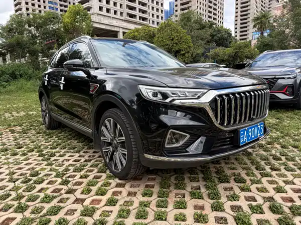 Hongqi HS5 2022