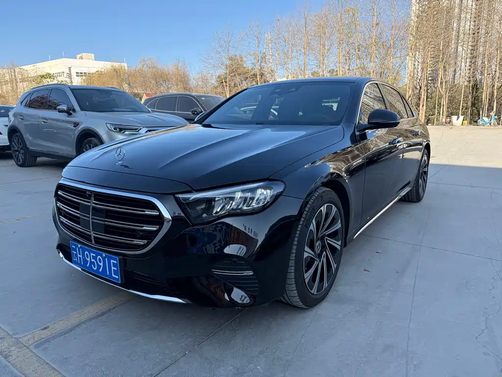 Mercedes-Benz E-Class 2025