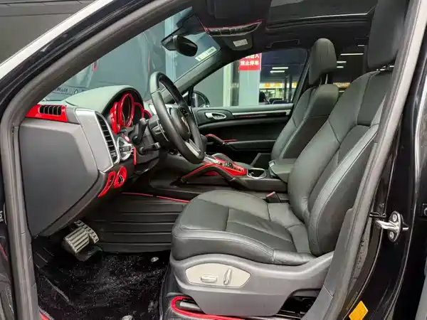 Porsche Cayenne 2015
