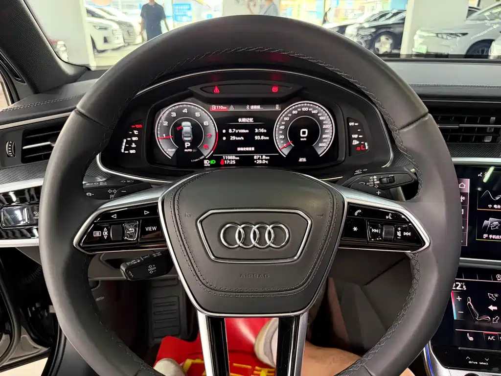 Audi A6L 2025 — фото 15