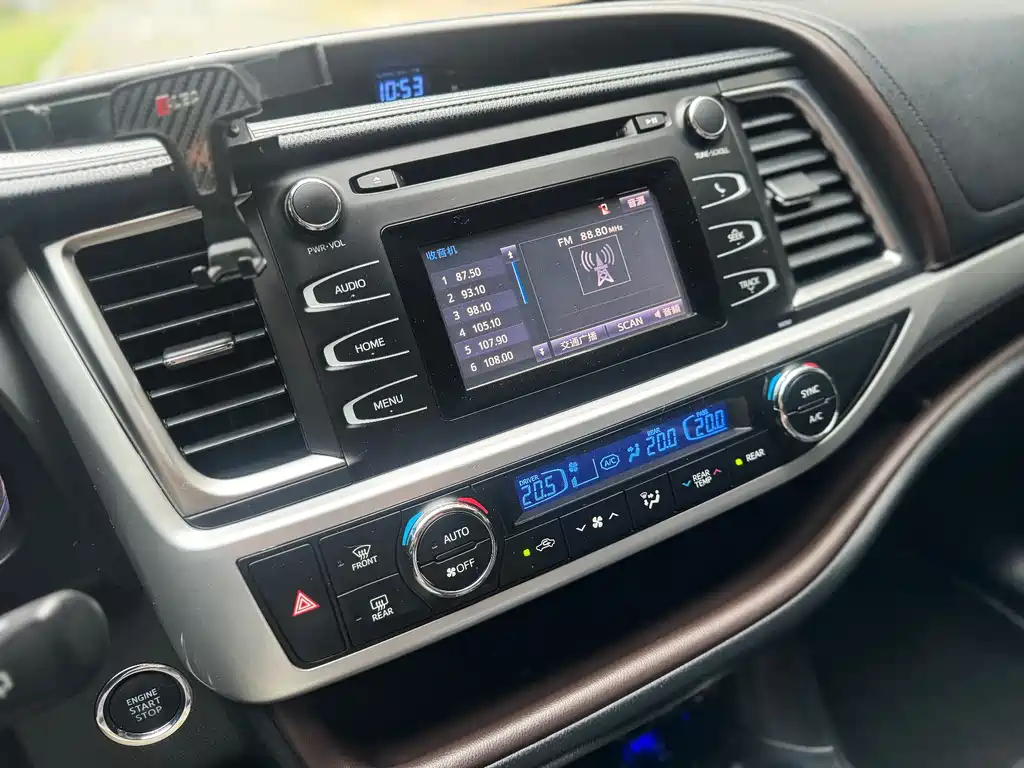 Toyota Highlander 2018 — фото 17