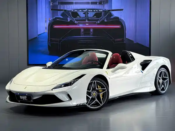 Ferrari F8 2021