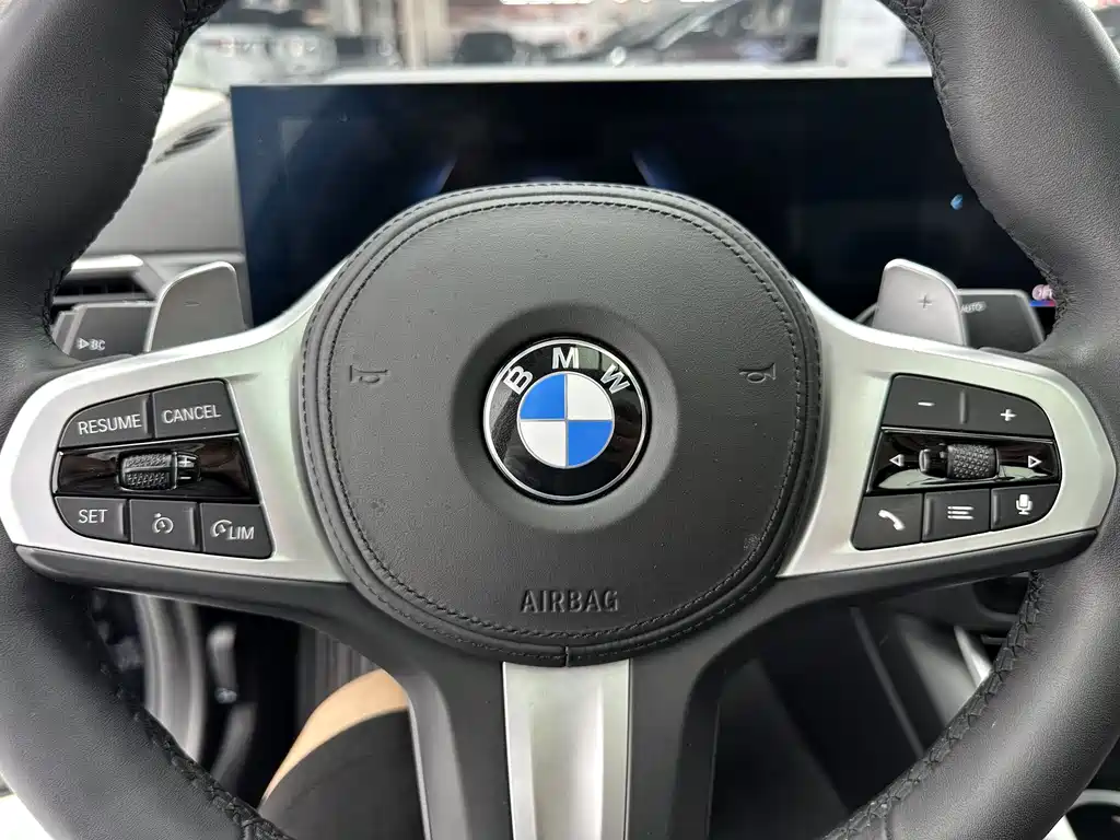 BMW 3 Series 2023 — фото 13