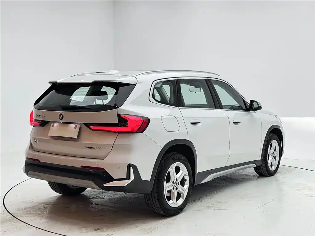 BMW X1 2023 — фото 6