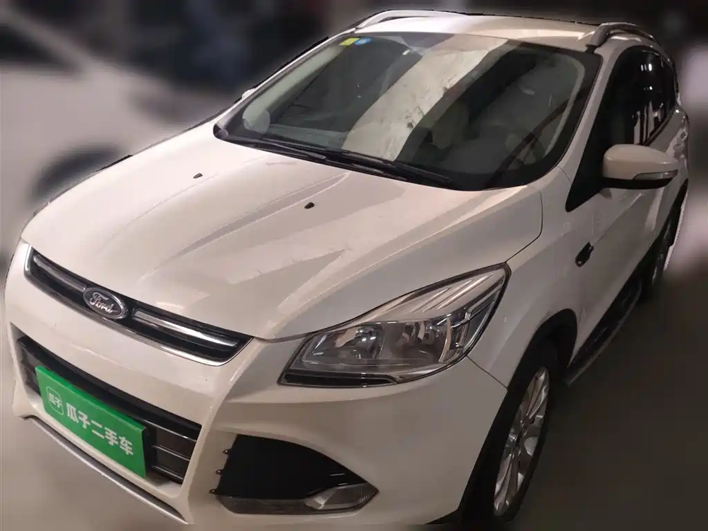 Ford Kuga 2014 — фото 1