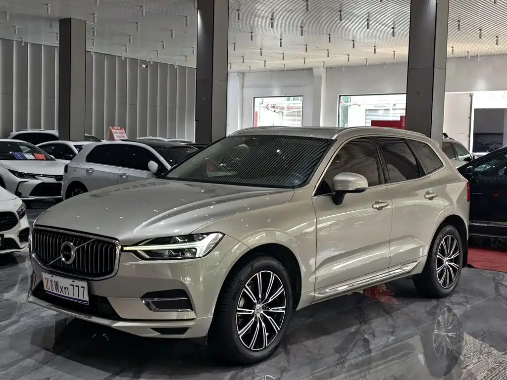 Volvo XC60 2020 — фото 1