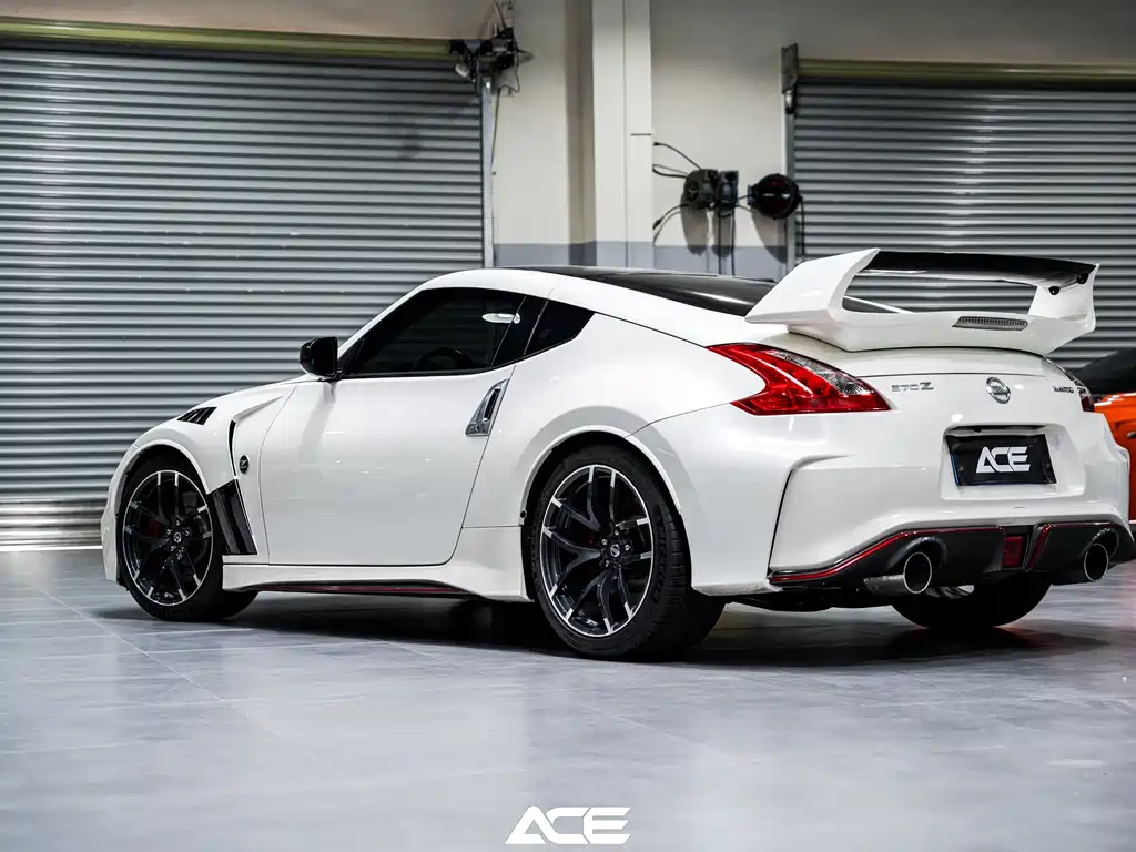 Nissan 370Z 2017 — фото 4