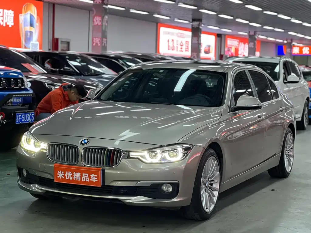 BMW 3 Series 2018 — фото 1