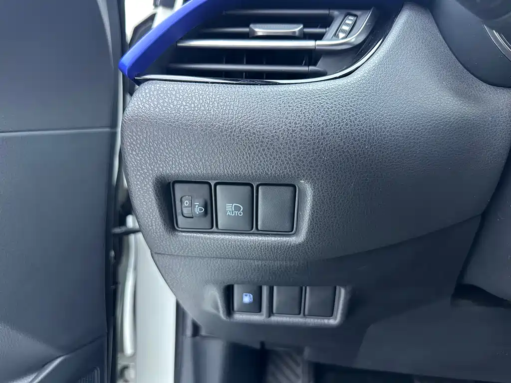 Toyota IZOA 2020 — фото 11