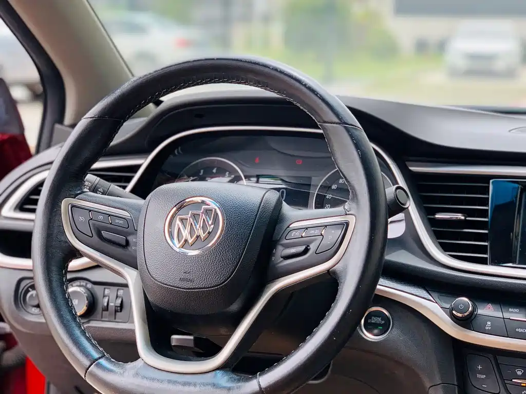 Buick Excelle 2017 — фото 16