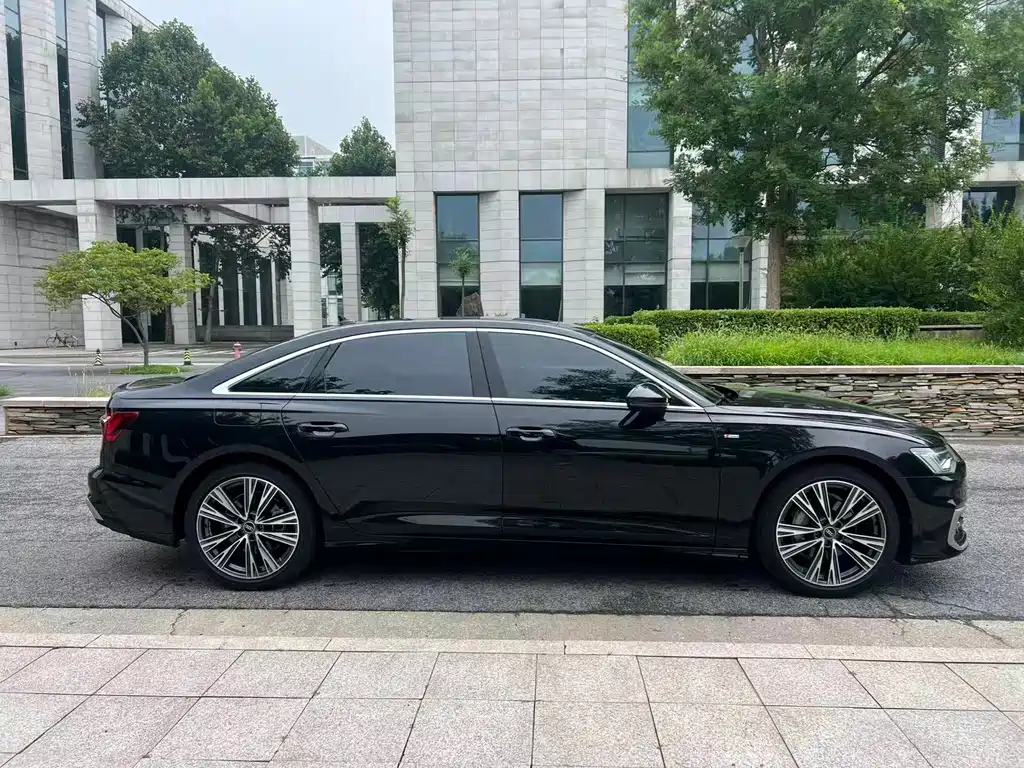 Audi A6L 2024