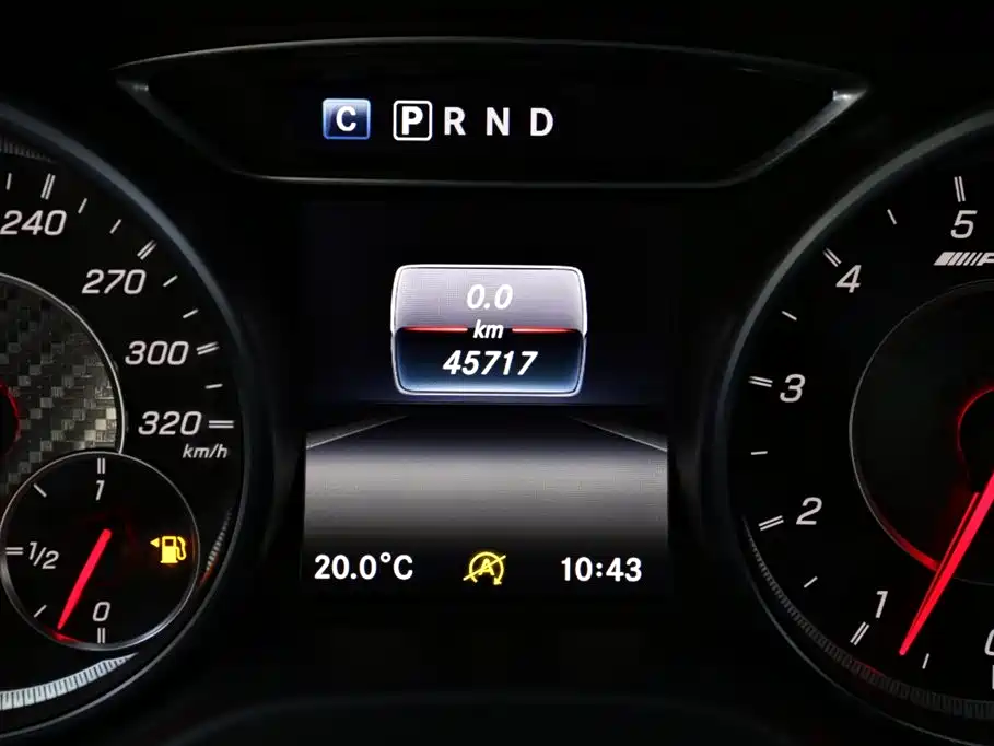 Mercedes-Benz GLA AMG 2019 — фото 14