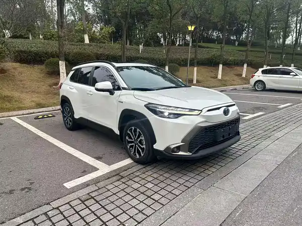 Toyota Frontlander 2023