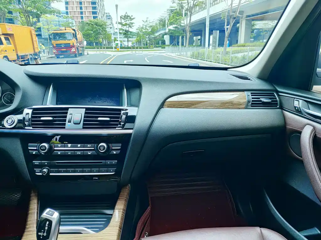 BMW X3 2015 — фото 13