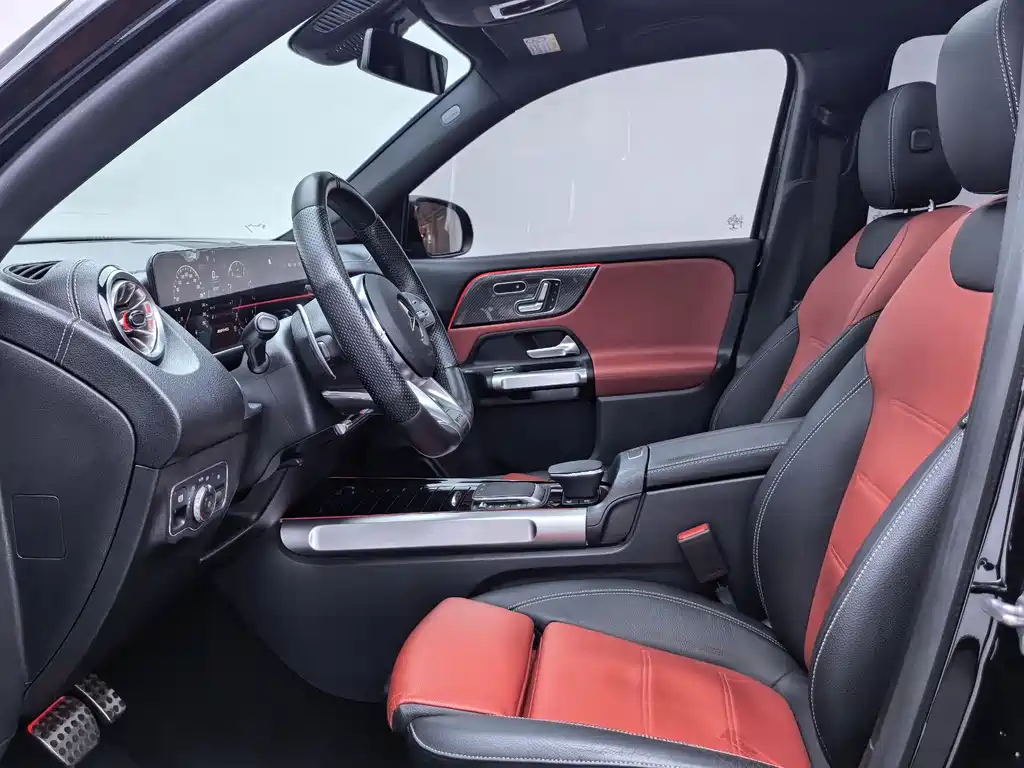 Mercedes-Benz GLB AMG 2023 — фото 8