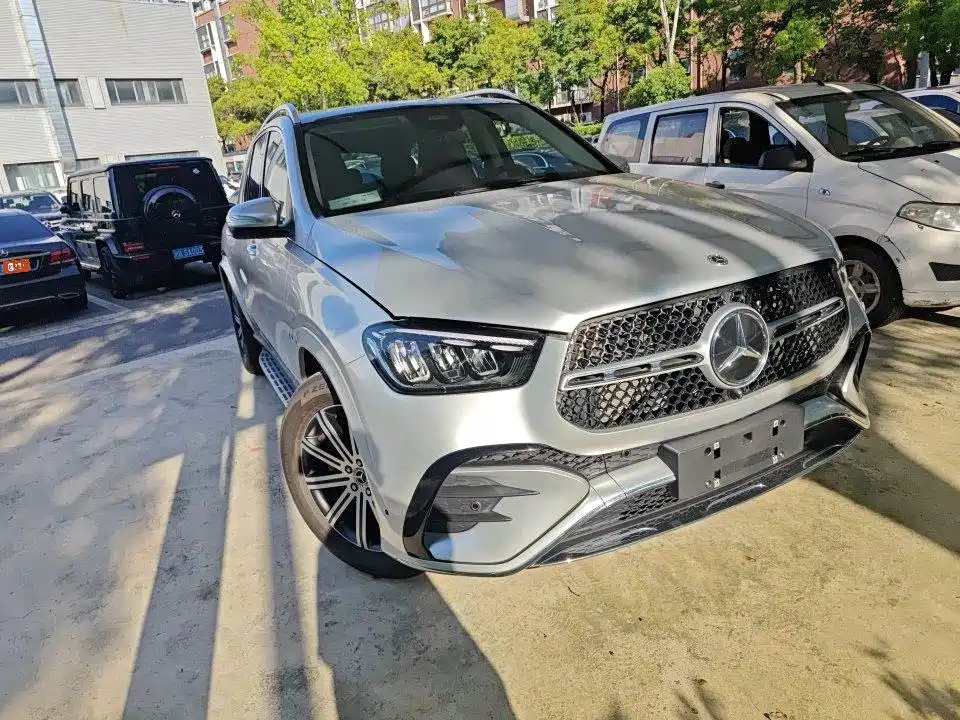 Mercedes-Benz GLE 2025