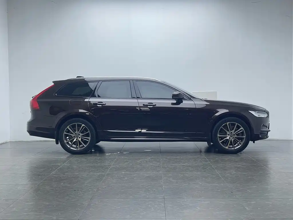 Volvo V90 2019 — фото 9
