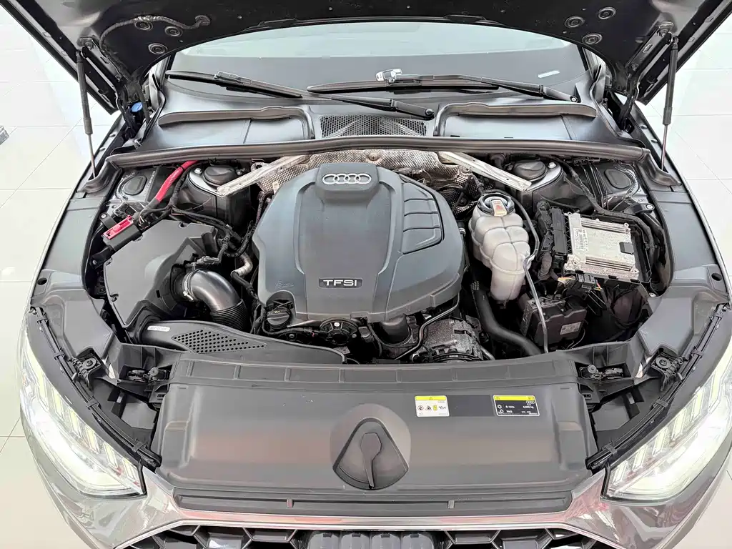 Audi A4L 2021