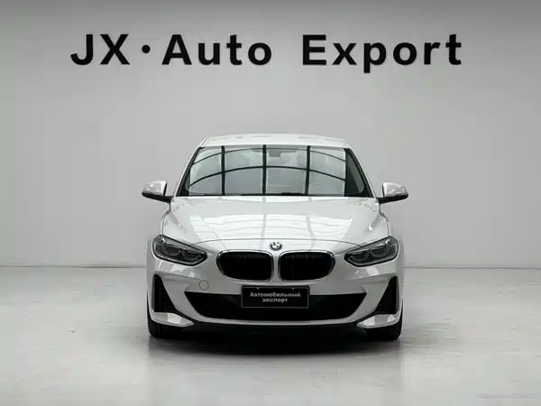 BMW 1 Series 2022