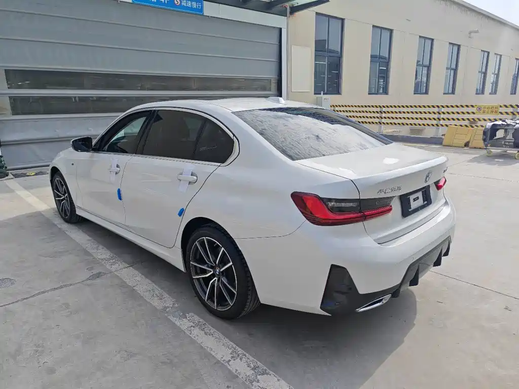 BMW 3 Series 2023