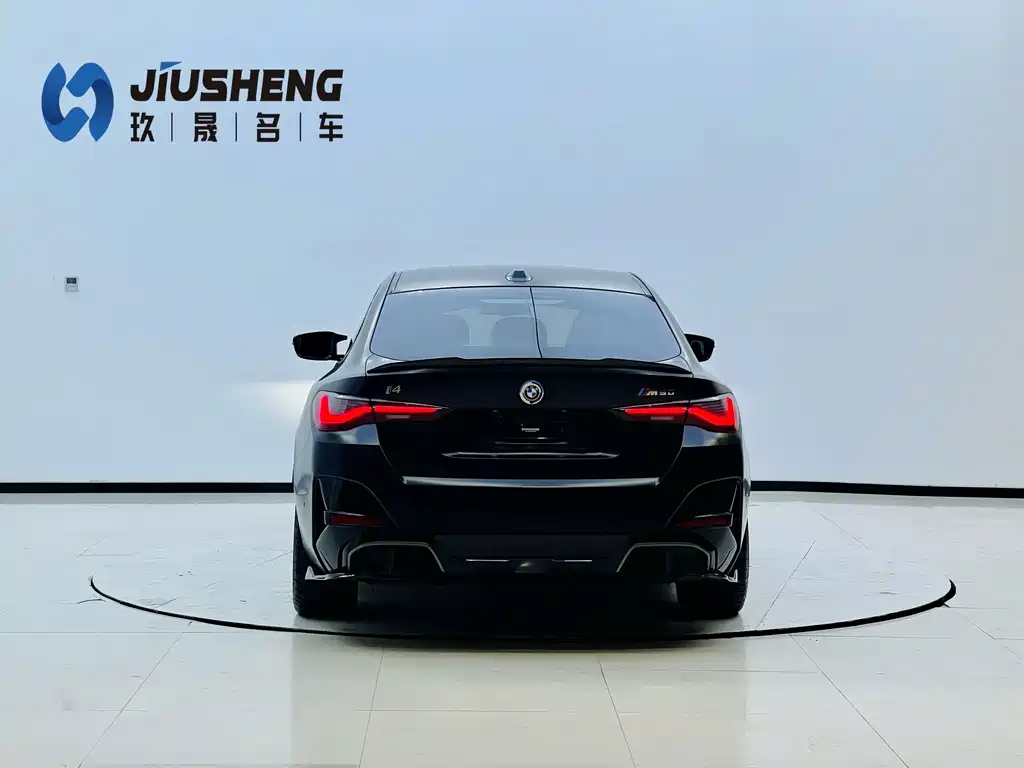 BMW i4 2022 — фото 9