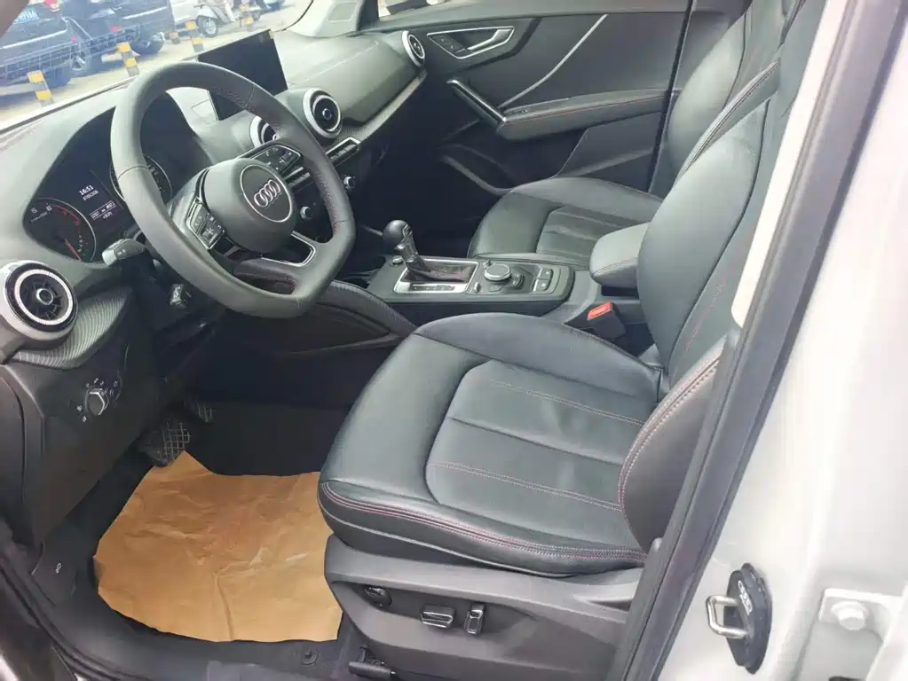 Audi Q2L 2022