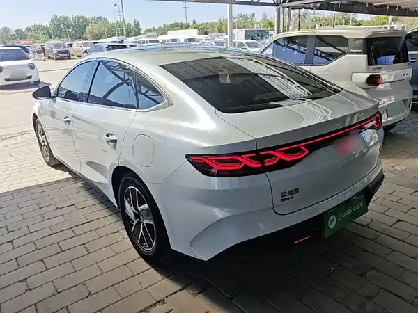 BYD Qin L 2024