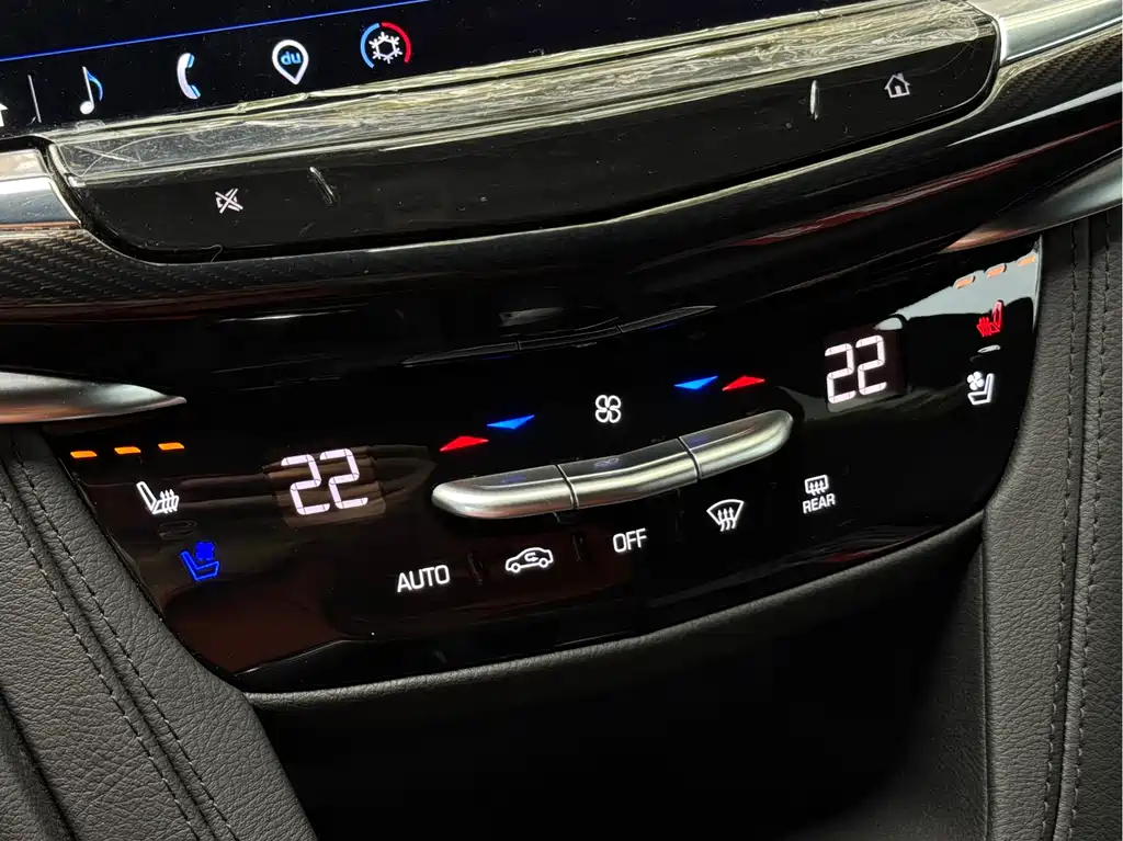 Cadillac XT6 2025 — фото 14