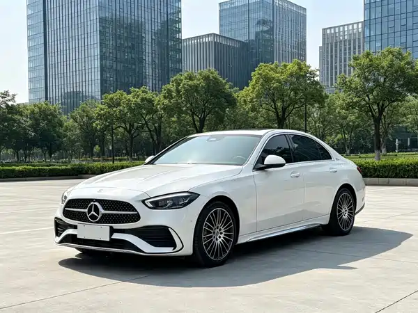 Mercedes-Benz C-Class 2022