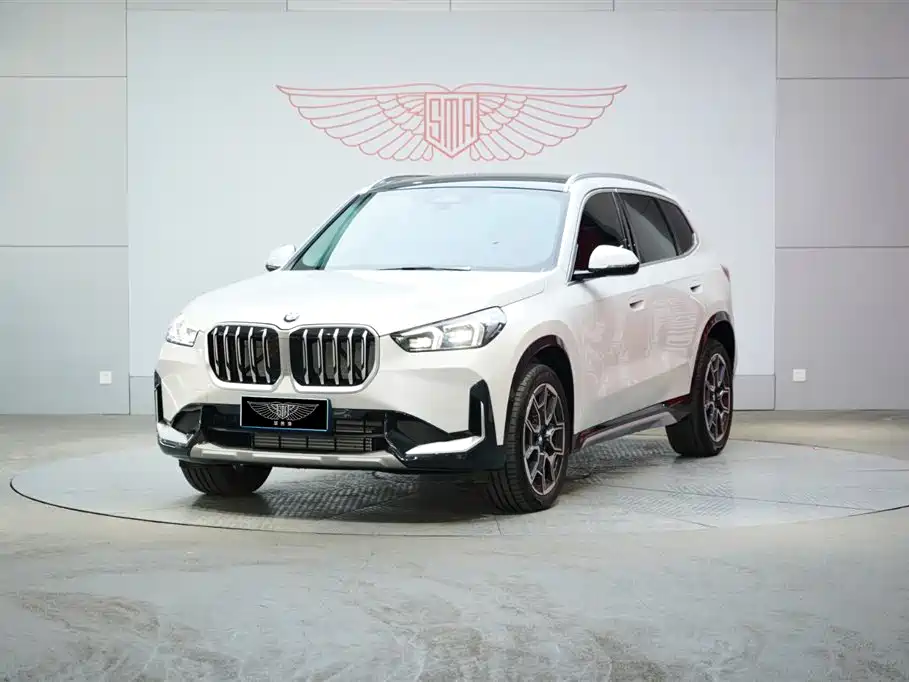 BMW X1 2025 — фото 1