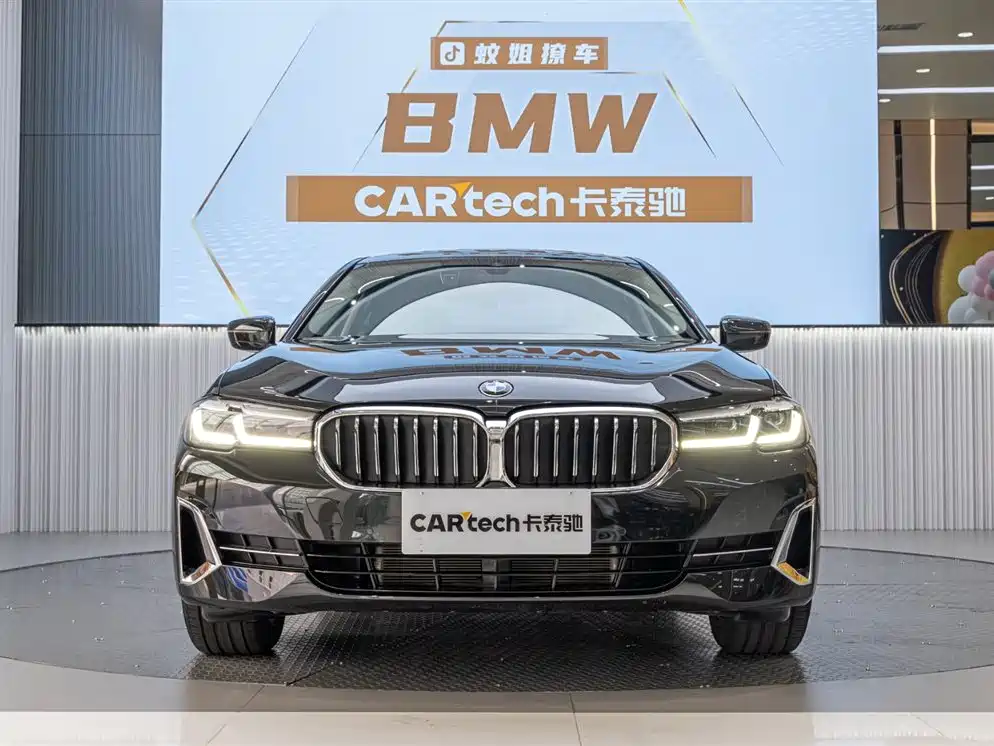 BMW 5 Series 2023 — фото 1