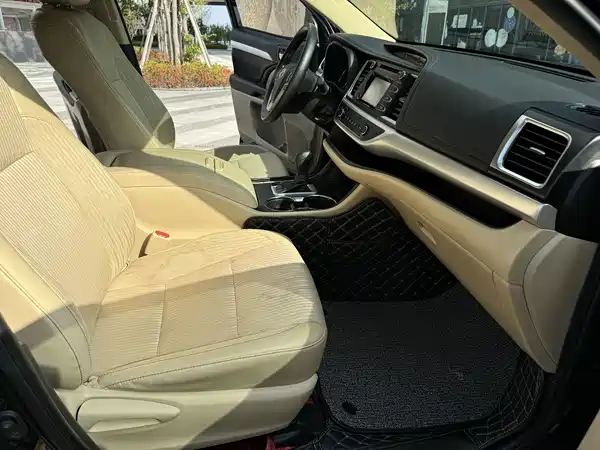Toyota Highlander 2021