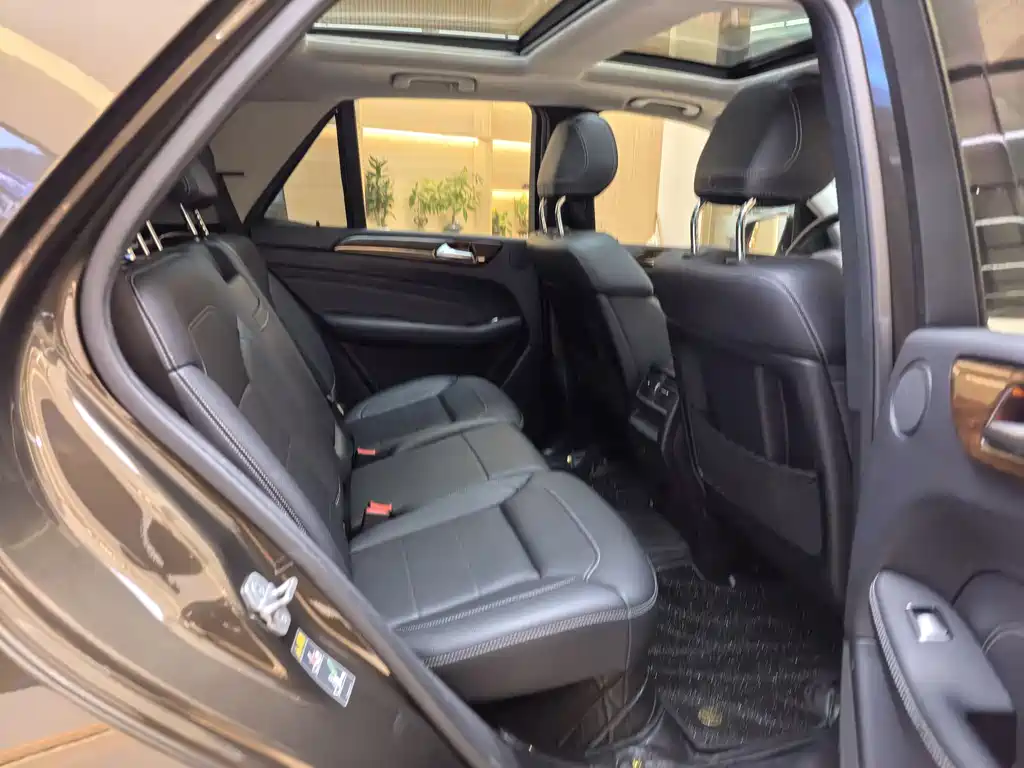 Mercedes-Benz M-Class 2015 — фото 14