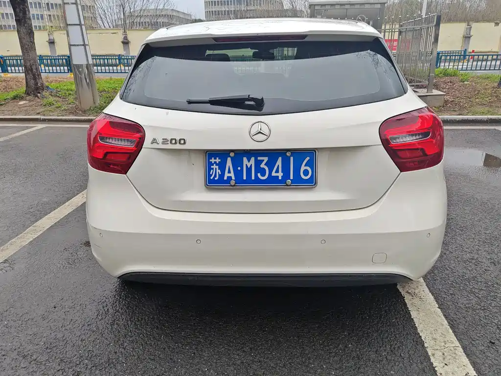 Mercedes-Benz A-Class 2017 — фото 4