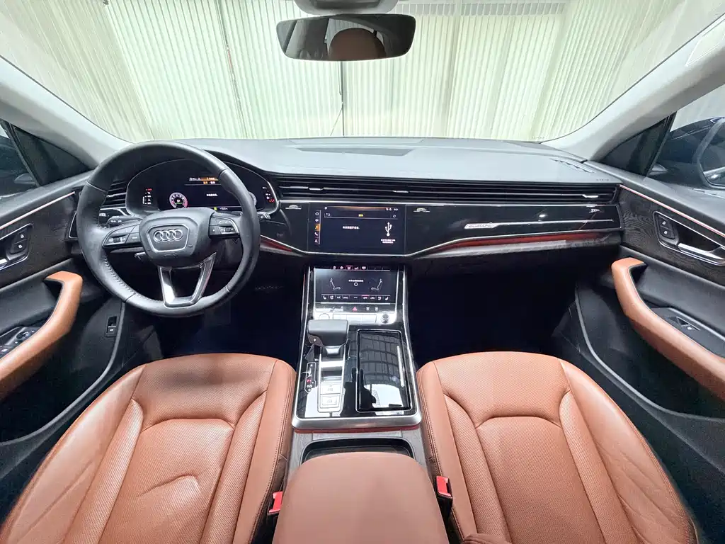Audi Q8 2020 — фото 12