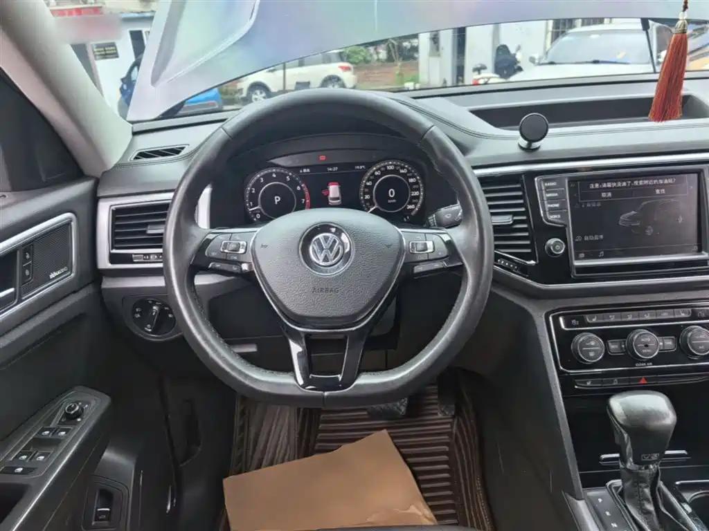 Volkswagen Teramont 2018 — фото 11