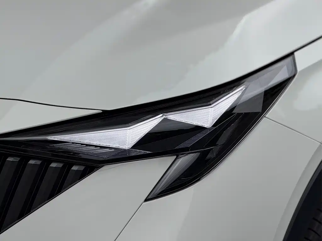 GAC Motor Trumpchi GS3 2023 — фото 18