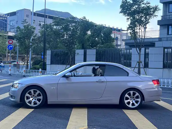 BMW 3 Series 2009
