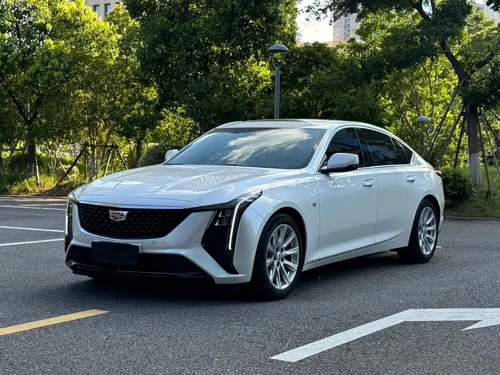 Cadillac CT5 2024 — фото 1