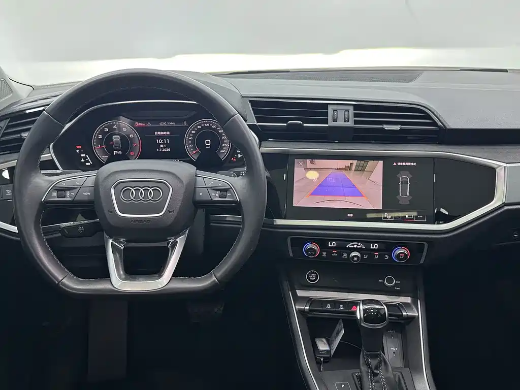 Audi Q3 2023 — фото 11