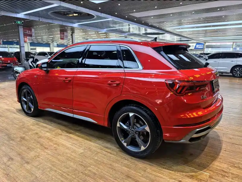 Audi Q3 2023 — фото 20