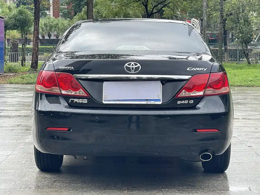 Toyota Camry 2008 — фото 14